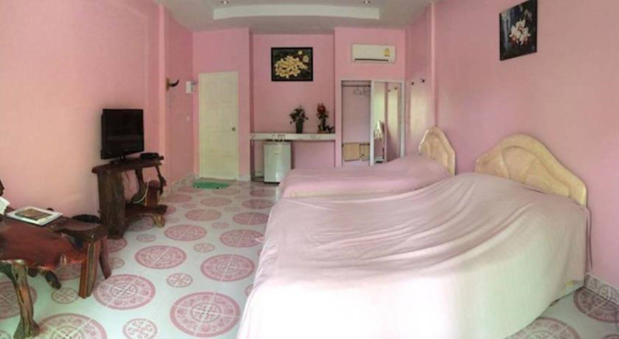 Punpisa Resort Sam Chuk Exterior photo