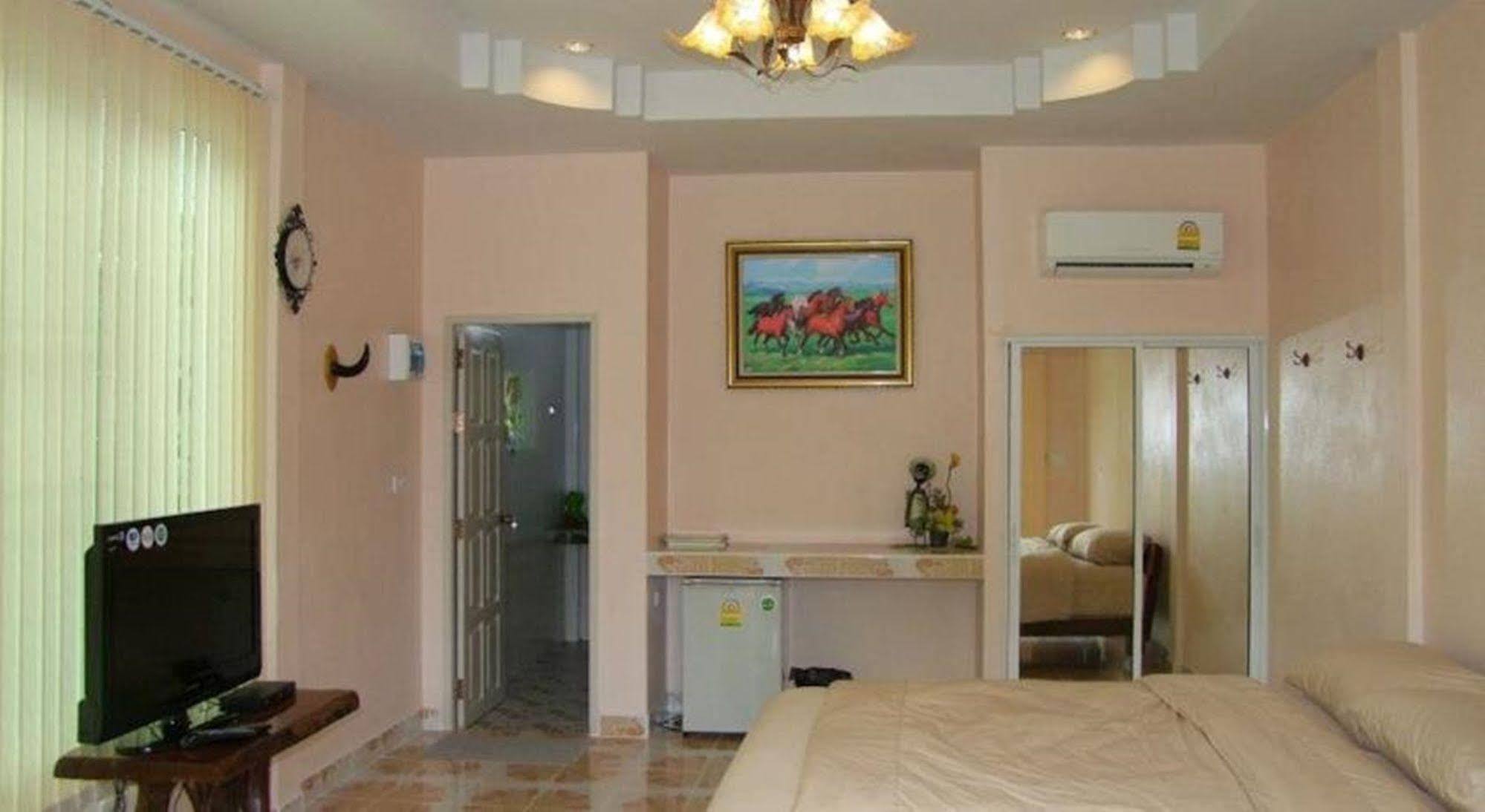 Punpisa Resort Sam Chuk Exterior photo